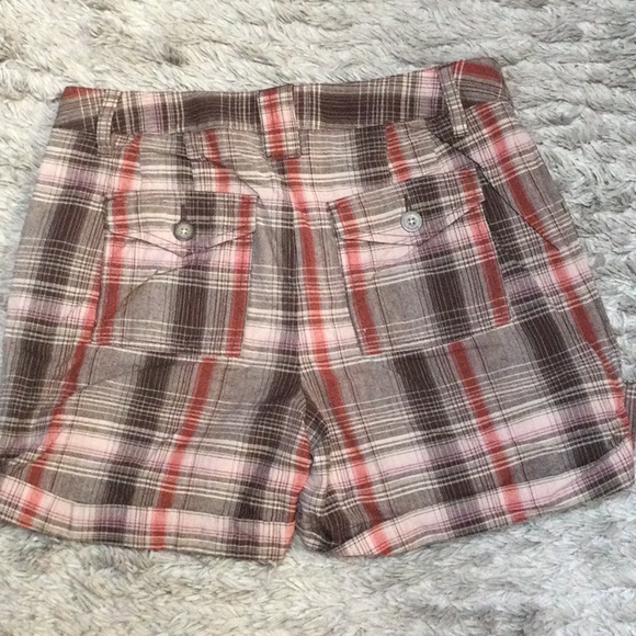 💋 4/$30 Apt 9 plaid shorts - Picture 3 of 6